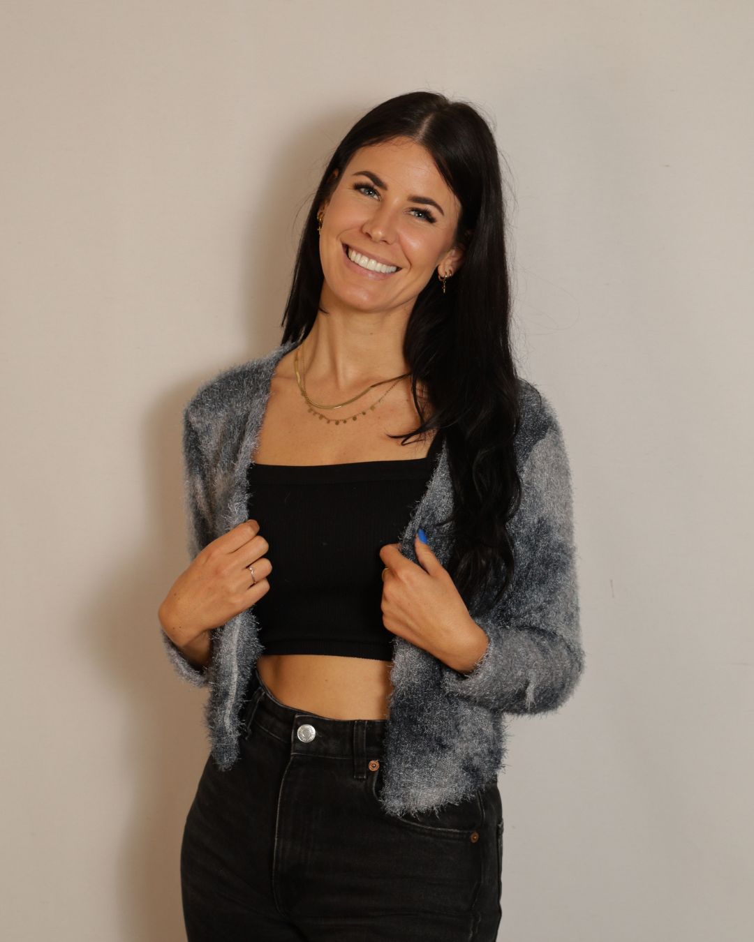 Grey cropped fluffy cardigan- front perspective